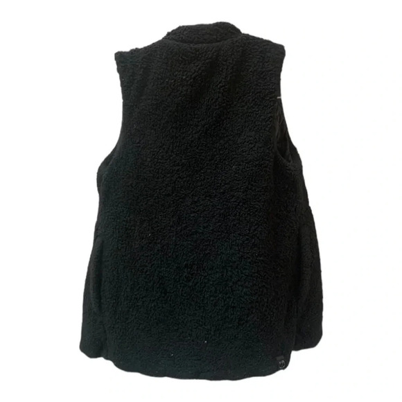 Ivivva  Kids Lululemon Reversible Vest Quilted and Sherpa 8 - Picture 4 of 12